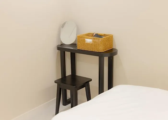 3f Rootshouse Staion Busan