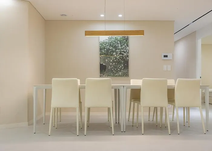 3f Rootshouse Staion * Busan